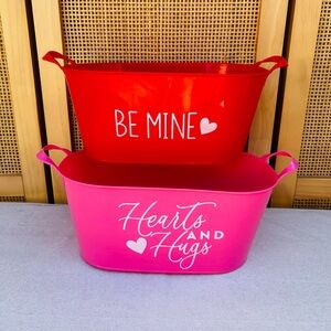Valentines Day Plastic Buckets with Handles - 2 Pack